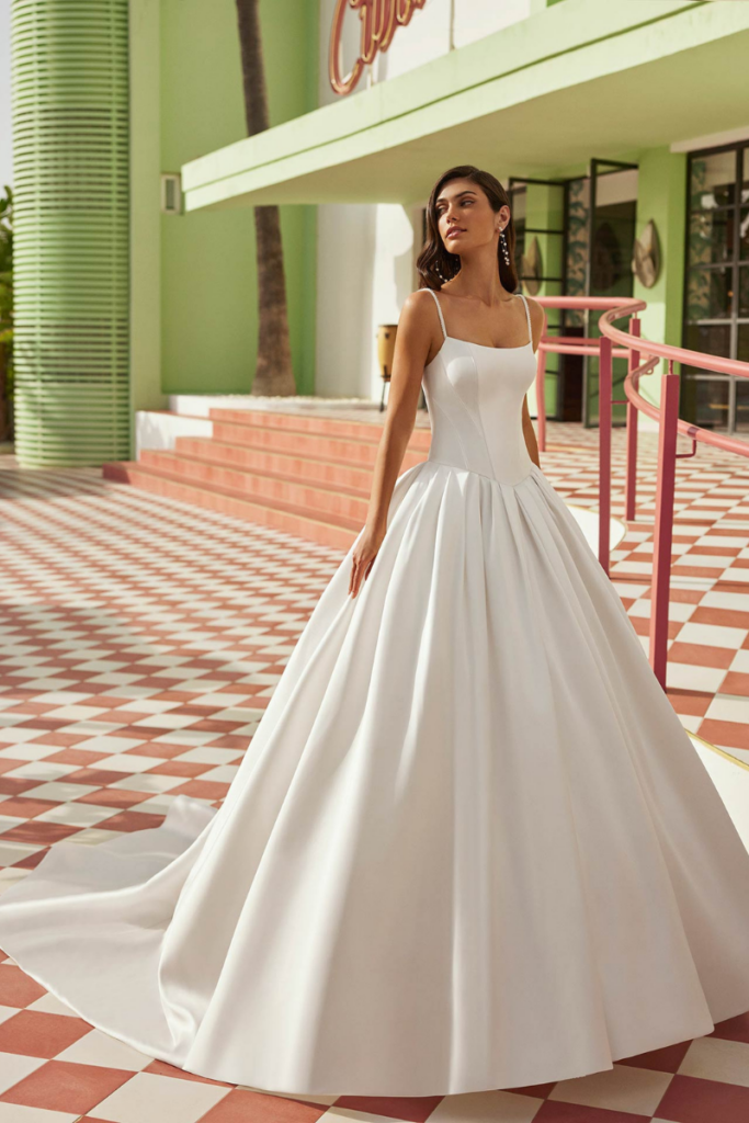 Rosa Clará designer wedding gown featured at bridal trunk show event at The Formal Niche